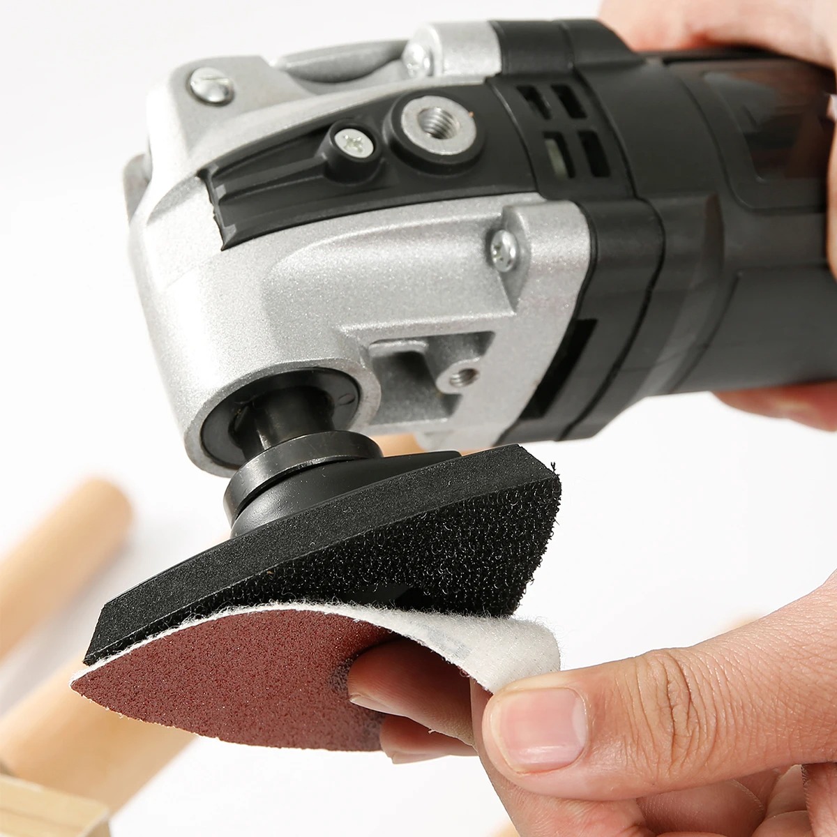 振動ツール用サンディングパッドキット 1個の三角サンディング - Oscillating Multi Tool のレビューと価格